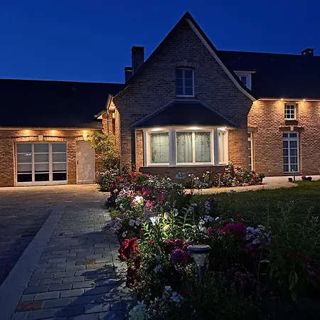 La Charmeraie Bed & Breakfast Arrest