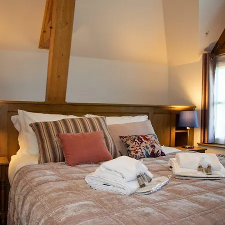 La Charmeraie Bed & Breakfast Arrest