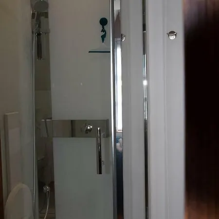 La Charmeraie 3* Arrest